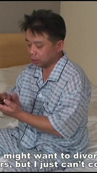 Japanische ehefrau zeigt ehemann ihr eigenes betrügendes video