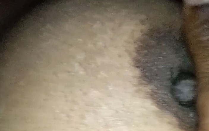 Queen4desi: Дезі, справжня гаряча оголена індійська дівчина отримує кремпай