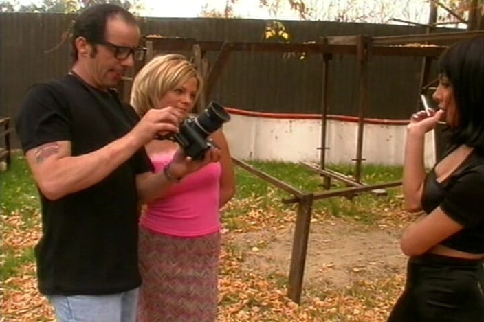 THAGSON RETRO: आउटडोर स्तन चाटने वाली तीन लोगों की चुदाई - चूत चौड़ी खुली