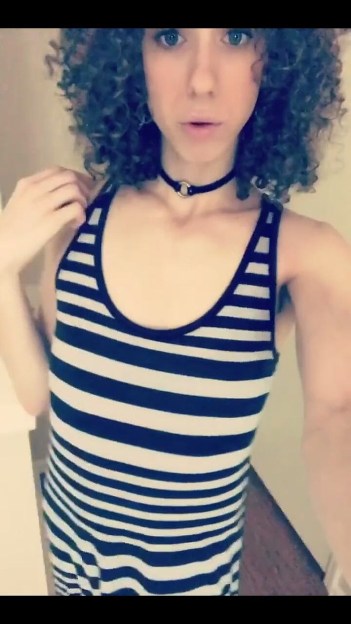 Tia Tizzianni Productions: Verschütten vor dem abspritzen in mein höschen