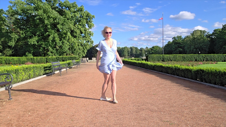 Misses_Jenny: Park Masturbation - Horny Thrill
