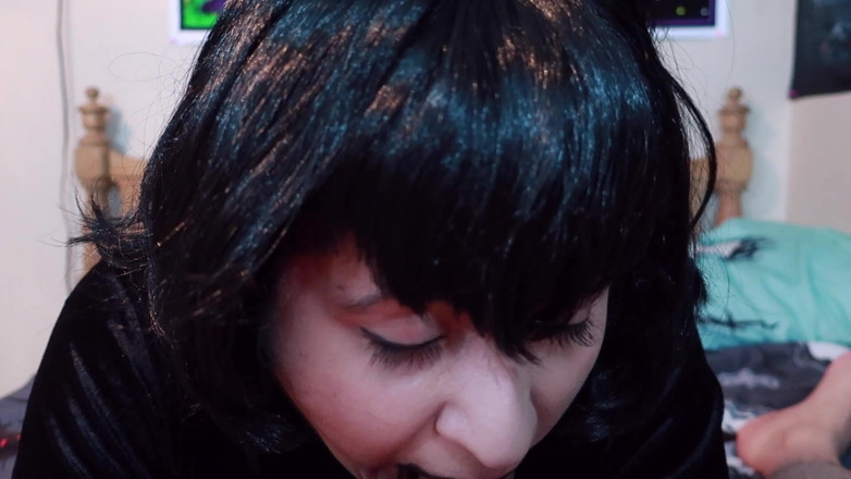 VickyVixen: Mavis wysysa nieznajomego