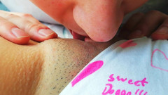 Squirt_orgasm_69: Membantu adik tiri Saya Untuk Orgasme Dengan Cunnilingus