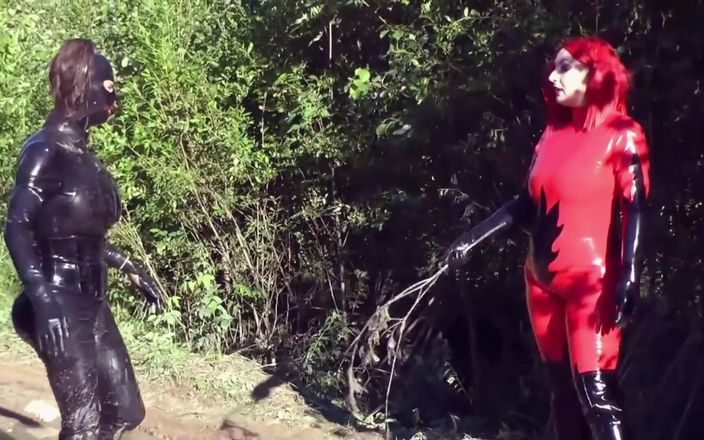 Arya Grander: Femdom upokorzenie, sikanie, fetysz brzucha, lateks, mokry i niechlujny