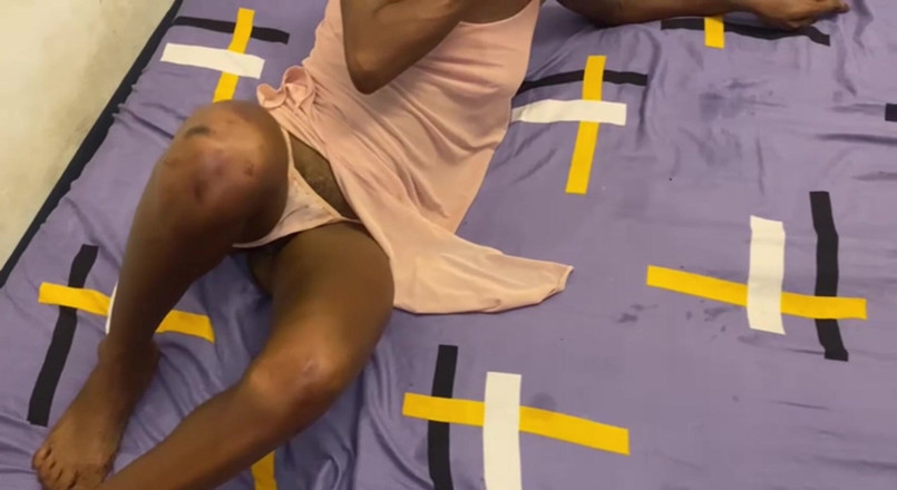 Seggzdotcum: Šukání štíhlé děvky na její sexy spodní prádlo