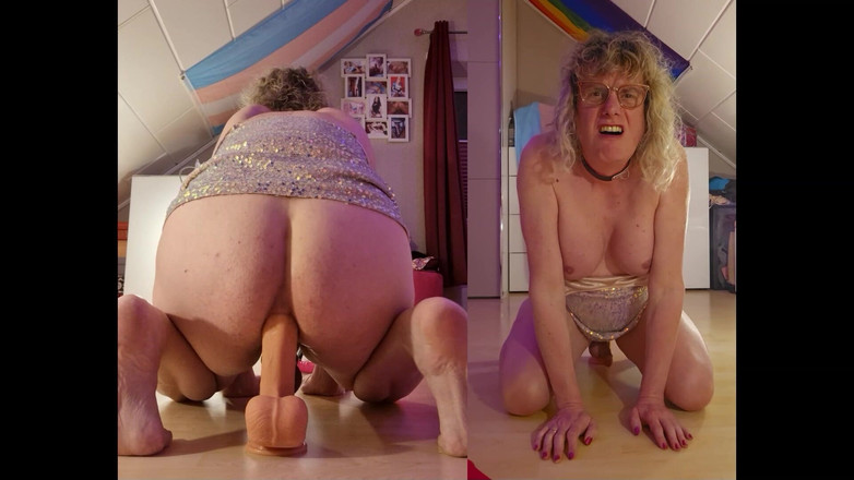 TSLillySophie: TS Lilly Sophie knullar hennes röv med stora dildon och...