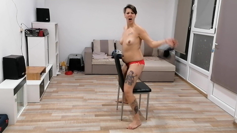 bekycarril: Beky thoát y