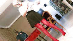 Goddess Celine: Dikongkek oleh sesi terapi kaki