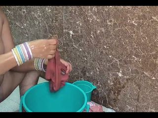 Pujaprem indian: Fată desi de rutină