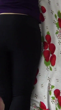Pantalonii au nevoie de curățare uscată!