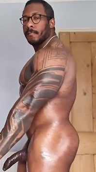 Oiling up for the Muscle Guys