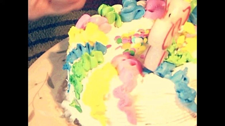 Vintage megastore: Хорошенькой винтажной брюнетке трахают ее киску раком