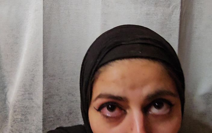 MiaNIqab: Vedere la persoana 1 cu muie neglijentă până la coaie ejaculează în...