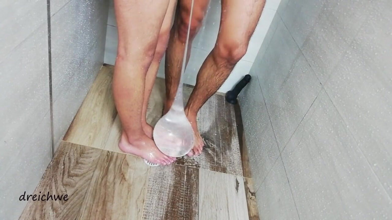 Dreichwe: Fetish kaki pakai kondom