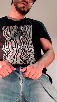 Masturbazione con i jeans