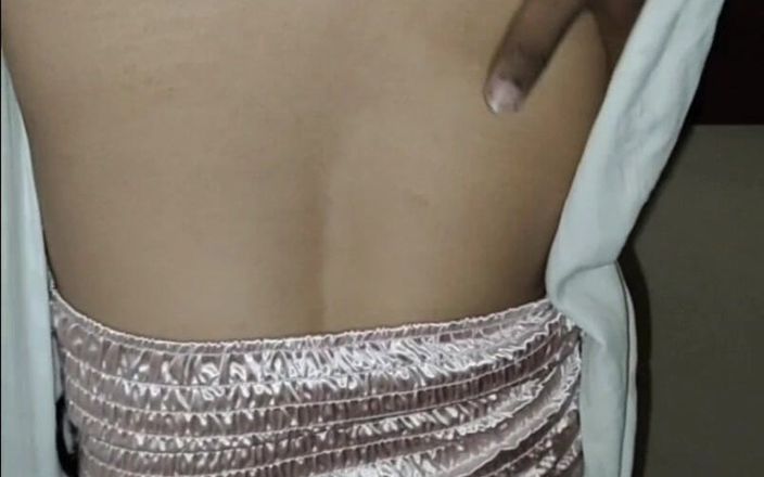 Trisha Hotness: Vrea să o fut cu degetul pe la spate și să...