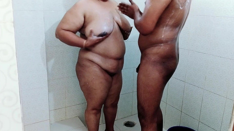 Morjenabb: Morjenabb - eu fodi minha esposa em pé enquanto tomava banho....