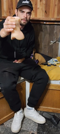 손전등에 큰 사정을 쏟아냈다