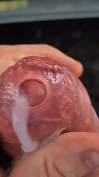 Wielki nieobrzezny tato .. Ciasna stulejka napletka, Precum Flood i Cumplay