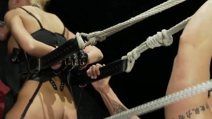 Cryptostudios: बहुत सुंदर रंडी को दोहरा प्रवेश और वीर्य खाना मिलता है