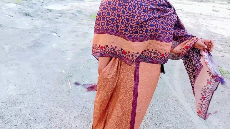 Morjenabb: Bangla dhallage al aire libre Mia Patiya follada en casa