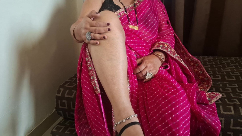 TABOOBREAKERS: gulaabi saari vaali chodne laayak mammi shilpa khud ko pyar...
