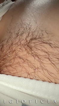 魅力的な処女の女の子は処女を失うつもりはなく、ステップブロスに彼女のパンティーをファックさせます