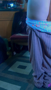 Daphne dengan pjs imut dan celana dalam close up, crot di wajahmu
