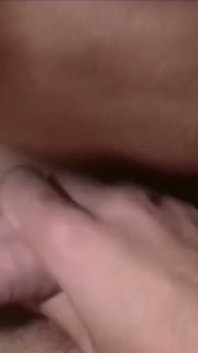 Geniet van deze geweldige Franse porno-amateur zonder condoom met kerels zo sexy