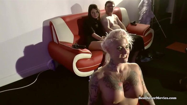 Ben Dover Movies: Tallulah Tease と Ben Dover at the swingers club
