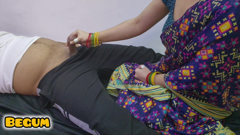 Rukshaar Begum: Elektrikář triky prošly a šukají Alisha Bhabhi kundička