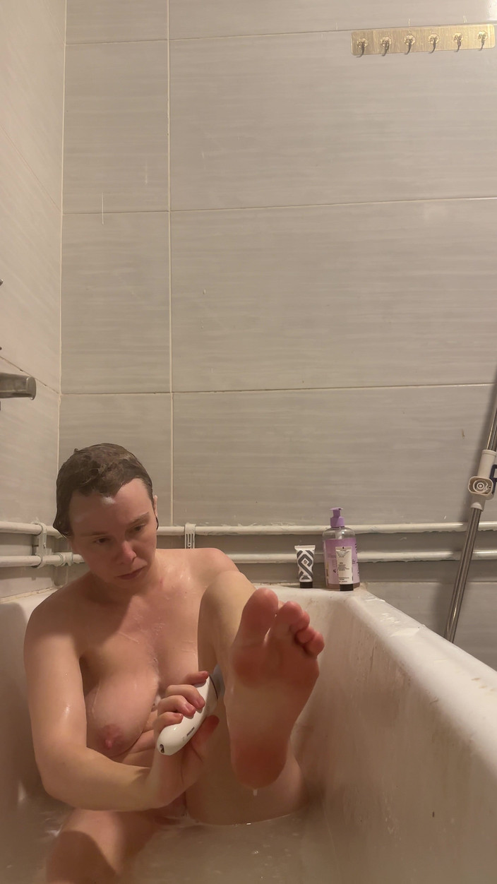 SweetLucy96: Harte Nippel