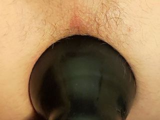 SmallCurvy: Orgasmo e dilatador anal inflable para mi marido travieso