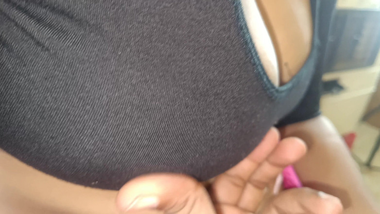 Apple baby: ティルプール衣料品スタッフリークホットビデオ