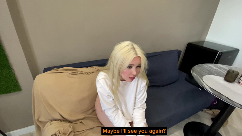 Blondessa: Vợ dâm đãng bú cu ông chủ của chồng