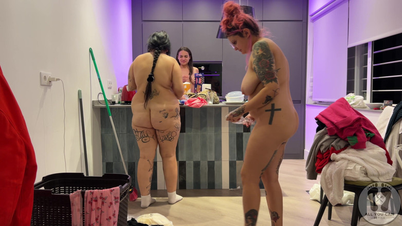 All You Can Fetish: Ggg Sprzątanie kuchni zamiatanie podłogi pełne nago