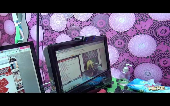 Blondehexe: Livecam Show Dubur