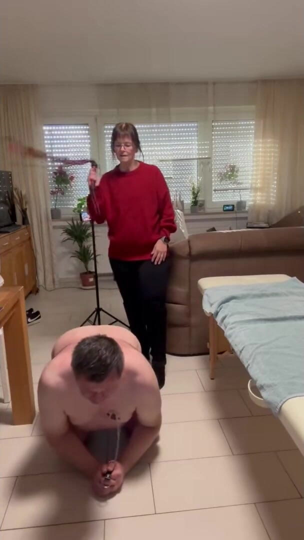 DomLadyMia: Domladymia-slaveofm Червоні смуги для раба Частина 2