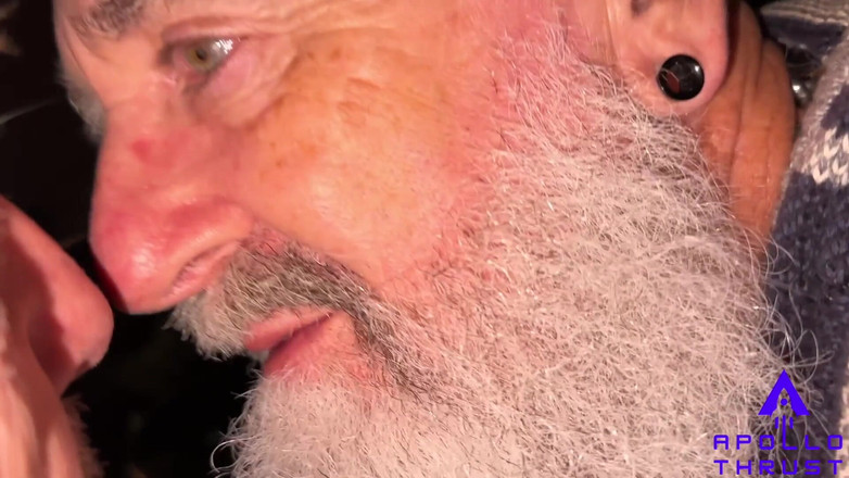 feedmedick: Jag var på väg ner på gatan en natt.