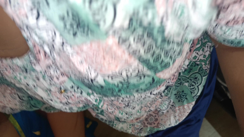 Pushpa studio: 南インドの浮気主婦