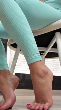 Bare Feet Worship in Leggings - Live Stream