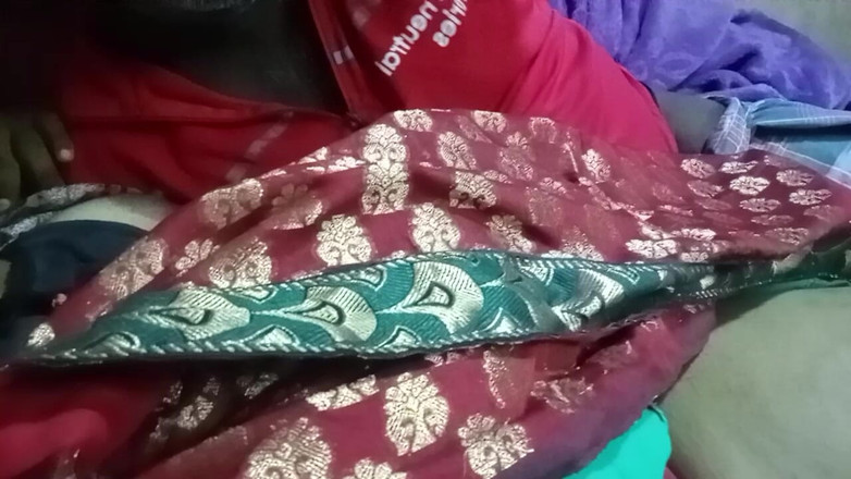 Tamil Anti Uma: डिलीवरी बॉय बहकाता है और उत्तेजित हो जाता है वीडियो