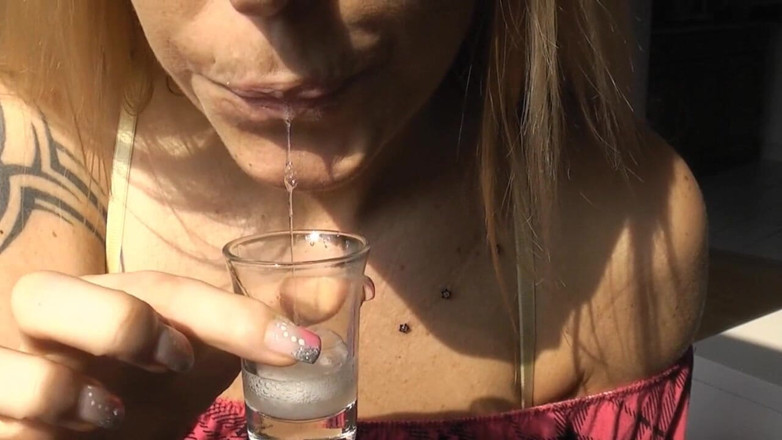 Sally Secret: The spitting shot