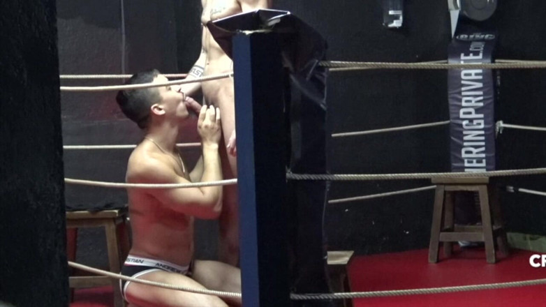 Crunch French bareback porn: Kevin zostaje zerżnięty przez Wielkiego kutasa Laexis