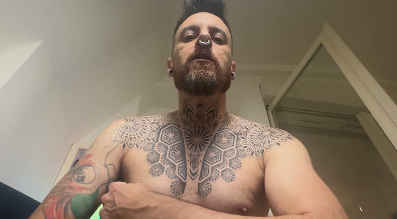 Maxx Obsidian: Open up Pig and Take Your Daily Piss!
