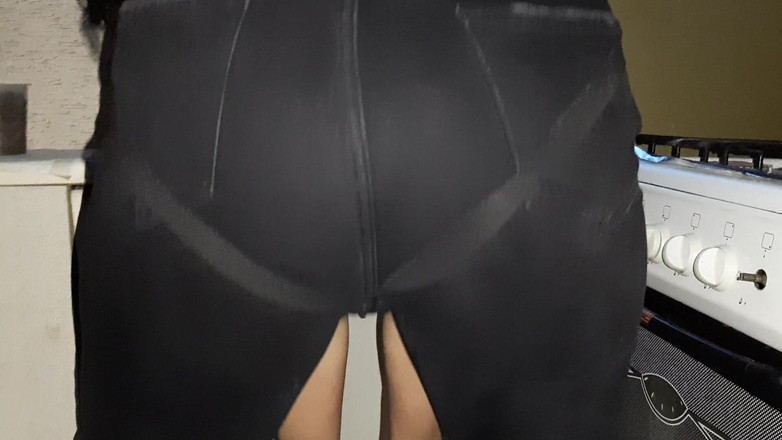 Lesbian-illusion: Moje macecha si vzala moje anální panenství a miloval jsem...