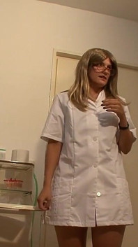 Many Cumshots and MILFs Fucked by Big Cocks in These Homemade Amateurs