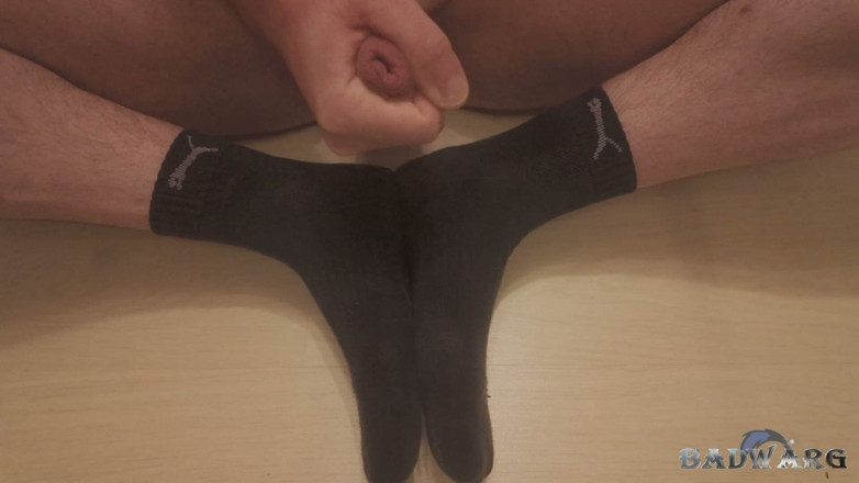 BadWarg: Hai, șosetele mele negre
