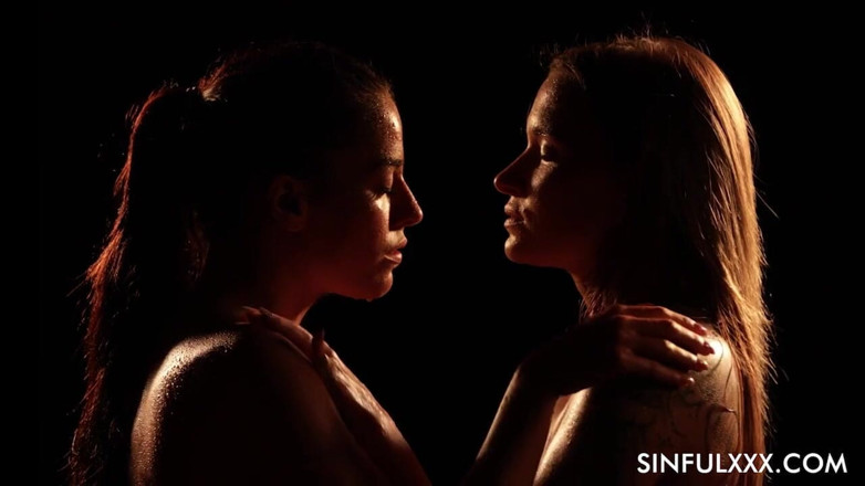 Sinfulxxx: 2 สาว 1 จู๋ โดย SinfulXXX
