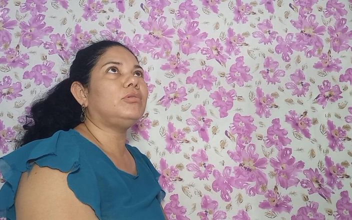 Valkyrieandluigy: Pacarku yang cantik lagi asik nyepong kontol sampai tenggorokan
